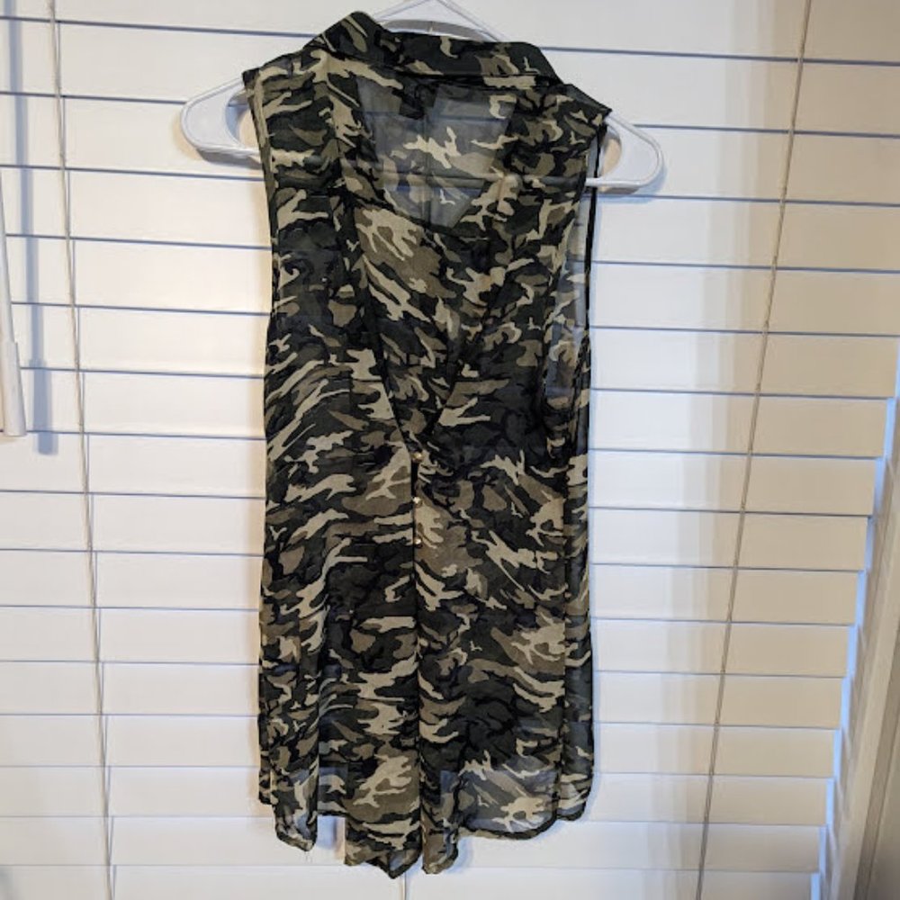 Daytrip, Camo, Ladies sleeveless top, Size M